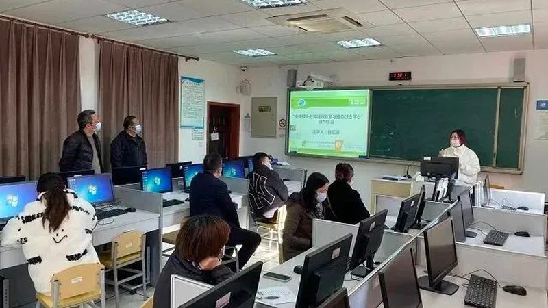 企业培训定制服务：构建行业解决方案的关键要素